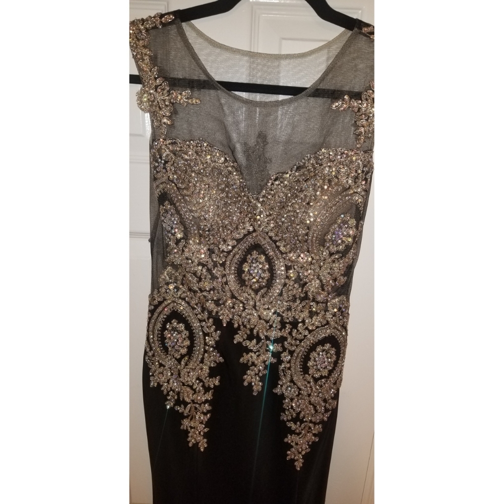 PROM / FORMAL Evening Gown